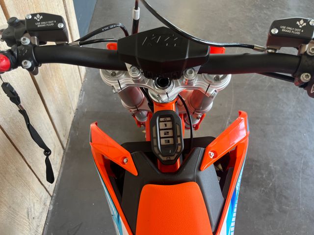 ktm - sx-e3