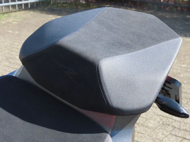 ktm - 1290-super-duke-r