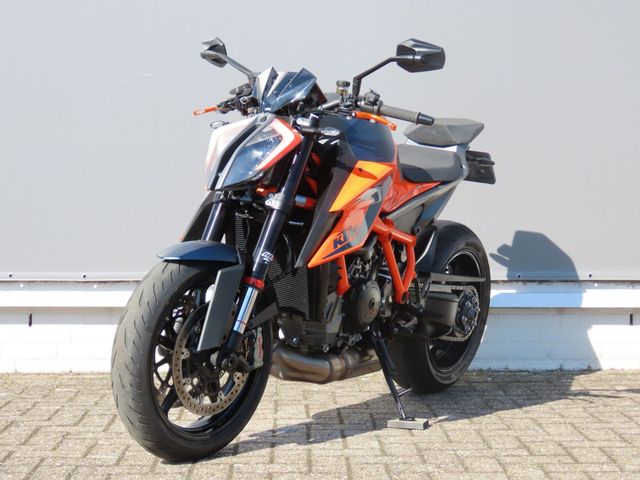 ktm - 1290-super-duke-r
