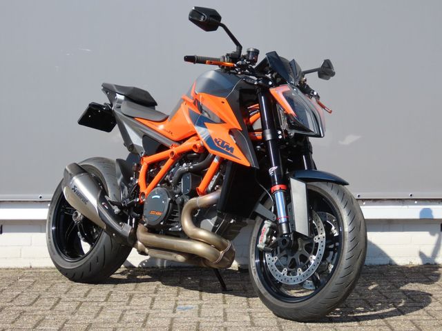 ktm - 1290-super-duke-r