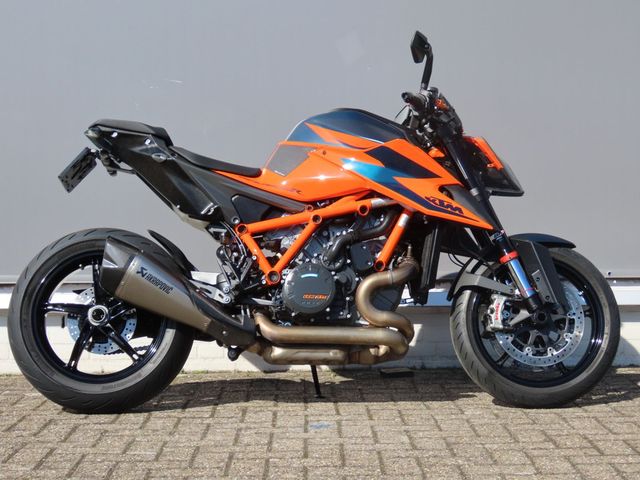 ktm - 1290-super-duke-r
