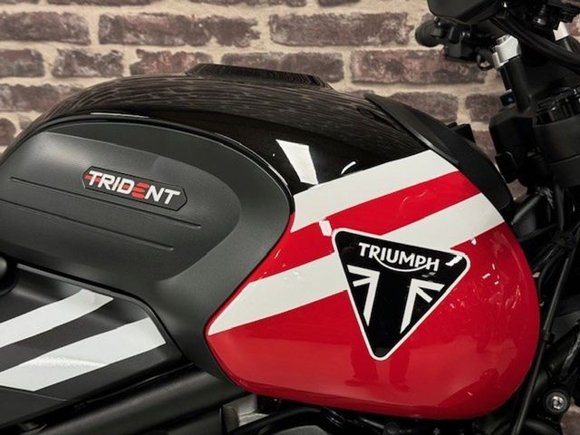 triumph - trident-660