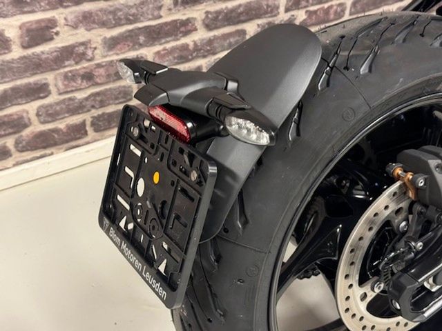 triumph - trident-660