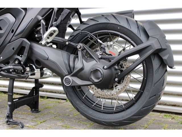 bmw - r-1300-gs