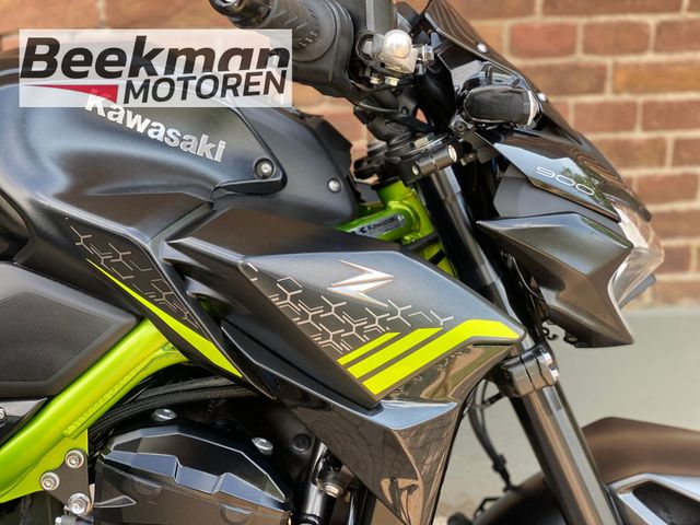 kawasaki - z900