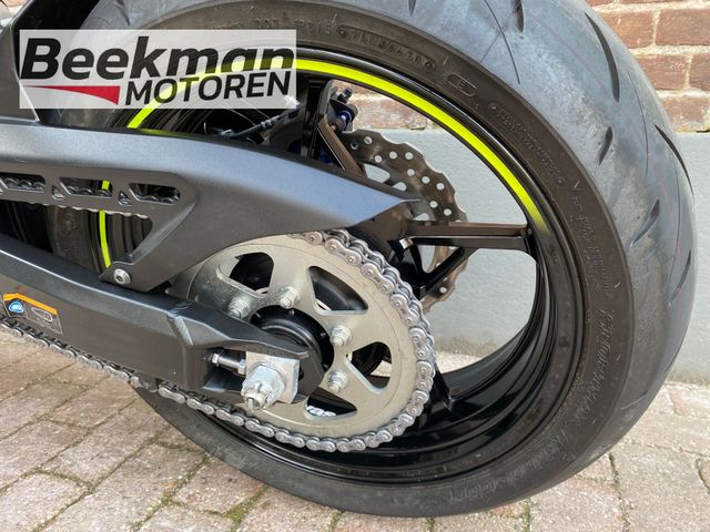 kawasaki - z900