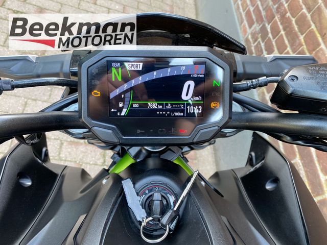 kawasaki - z900