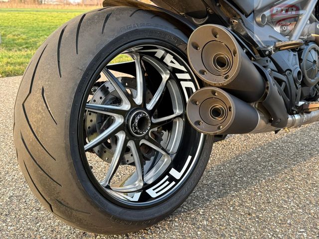 ducati - diavel-strada