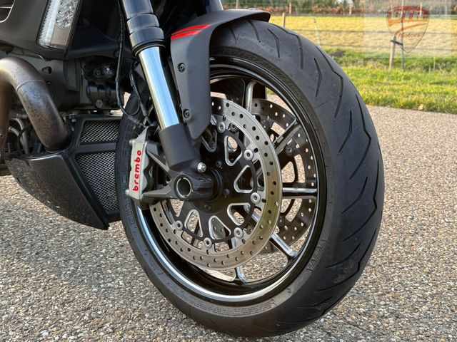 ducati - diavel-strada