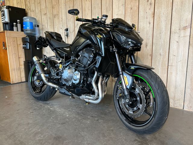kawasaki - z900
