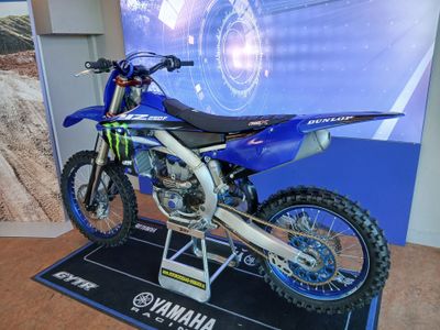 YAMAHA YZ 250 F – foto 2