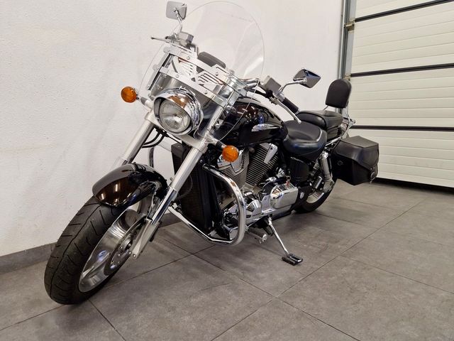honda - vtx-1800