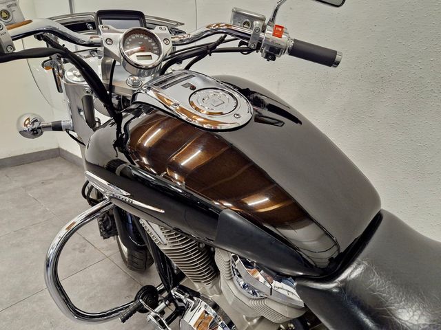 honda - vtx-1800
