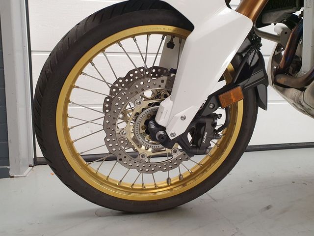 honda - crf-1000-l-africa-twin-adventure-sports