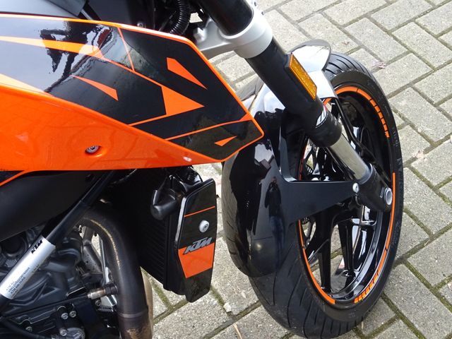 ktm - 690-duke