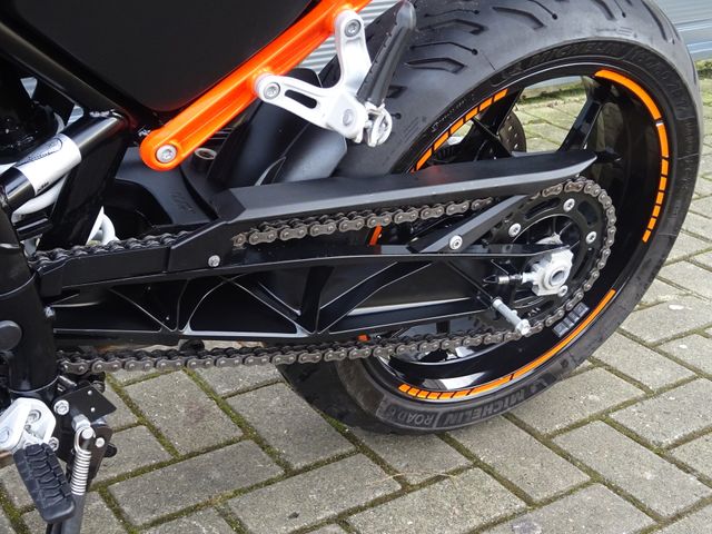 ktm - 690-duke