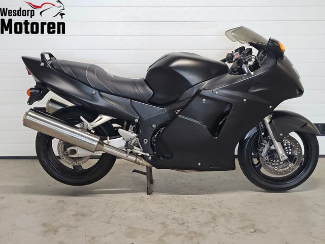 honda - cbr-1100--xx-super-blackbird