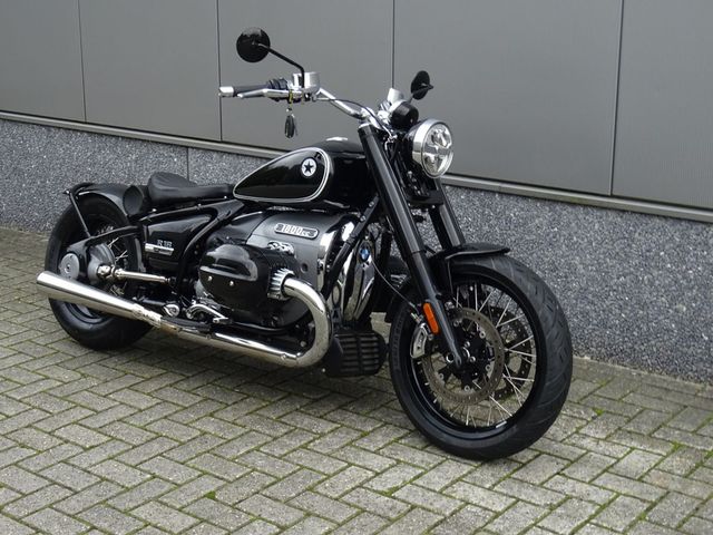 bmw - r-18