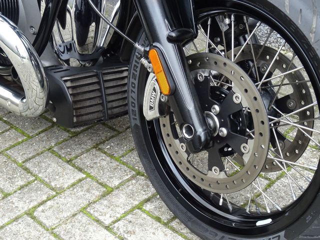 bmw - r-18