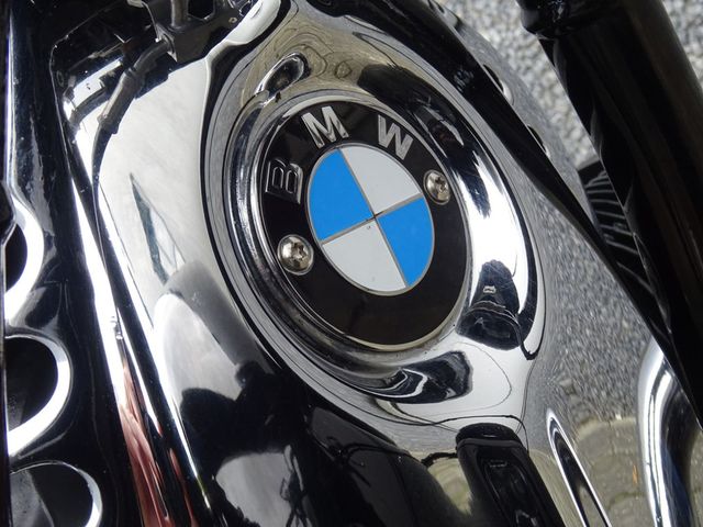 bmw - r-18