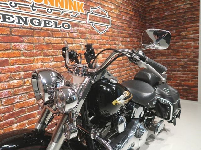 harley-davidson - heritage-softail-classic-flstc