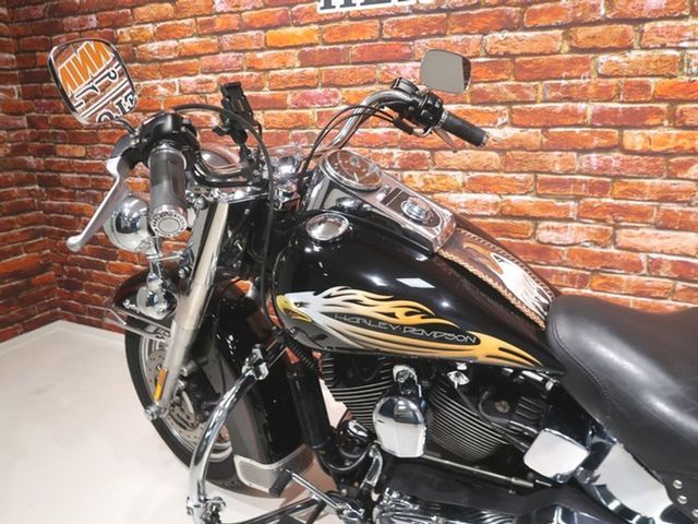 harley-davidson - heritage-softail-classic-flstc