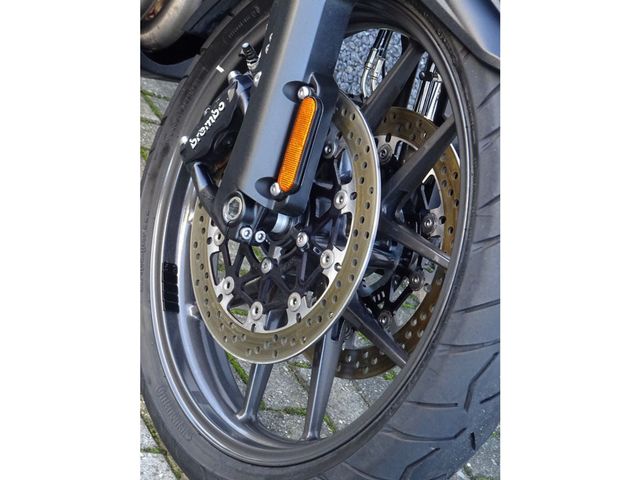 triumph - tiger-explorer-xrx