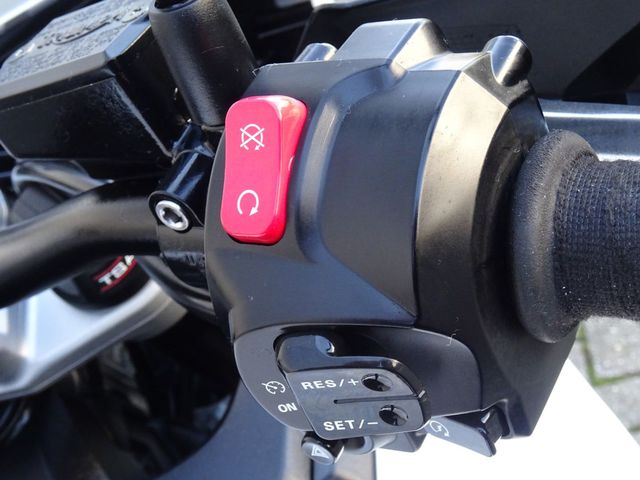 triumph - tiger-explorer-xrx