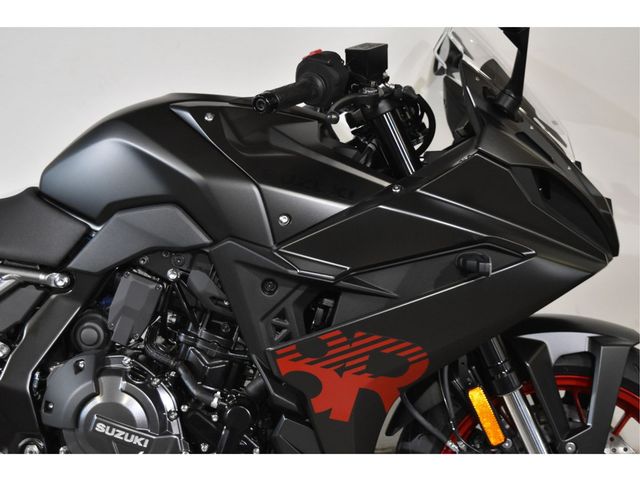 suzuki - gsx-8r
