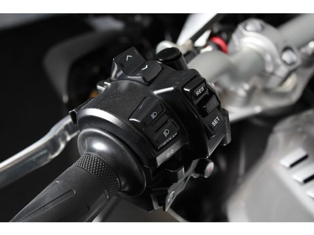 yamaha - mt-10-sp-abs