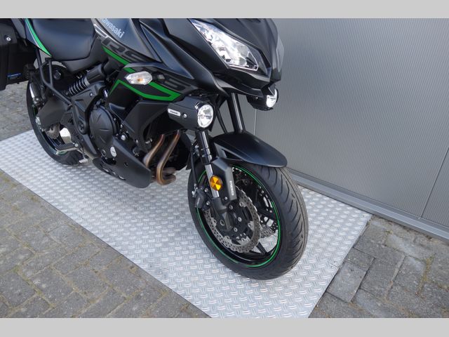 kawasaki - versys-650-grand-tourer