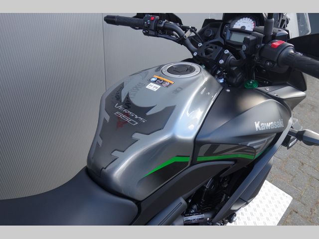 kawasaki - versys-650-grand-tourer