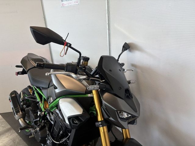 kawasaki - z900