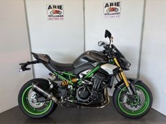 KAWASAKI Z900