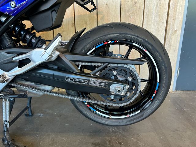 bmw - f-900-r