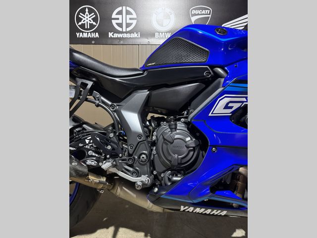 yamaha - r7-world-gp-60th-anniversary