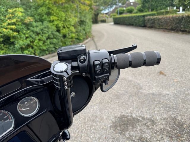 harley-davidson - street-glide-special-flhxs