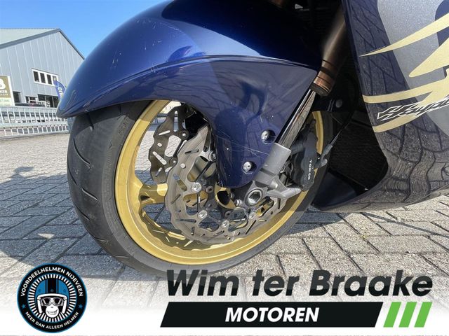 suzuki - gsx-r-1300-hayabusa