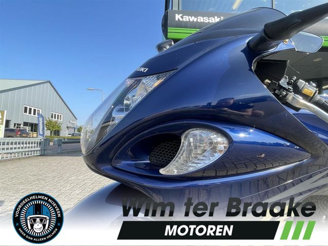 suzuki - gsx-r-1300-hayabusa