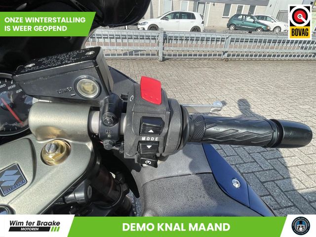 suzuki - gsx-r-1300-hayabusa