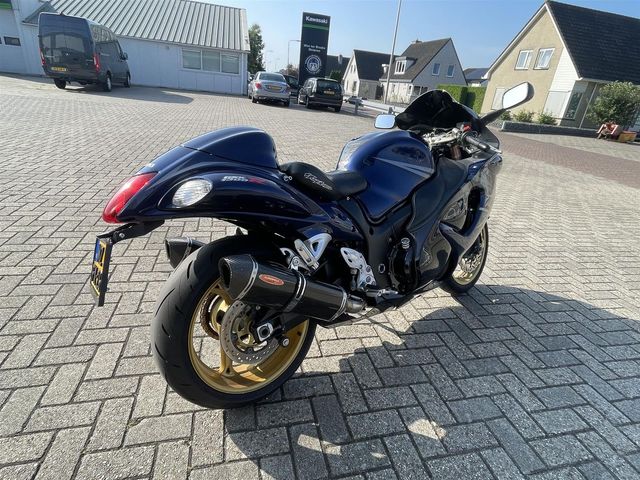 suzuki - gsx-r-1300-hayabusa