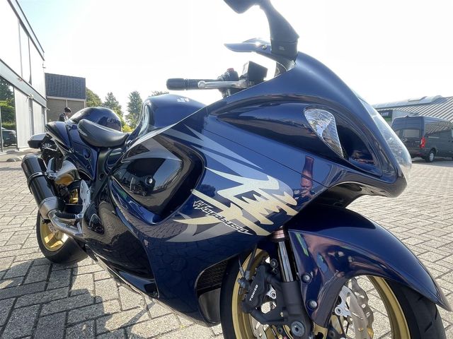 suzuki - gsx-r-1300-hayabusa