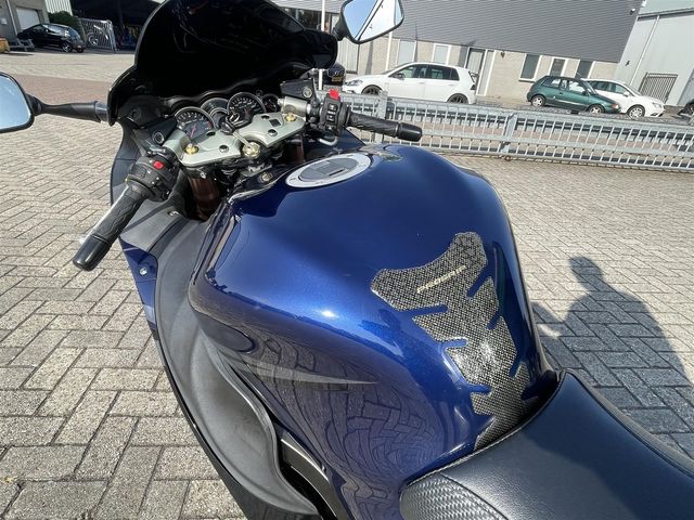 suzuki - gsx-r-1300-hayabusa