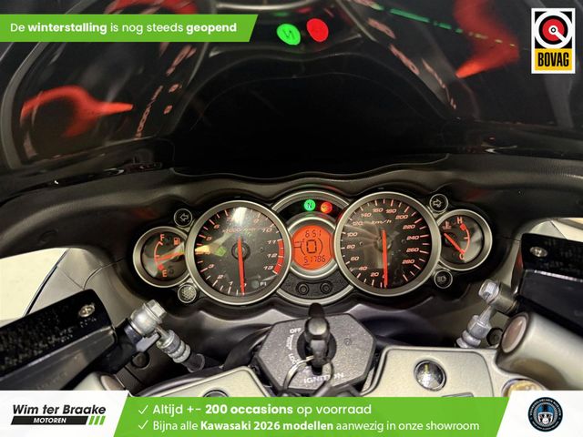 suzuki - gsx-r-1300-hayabusa