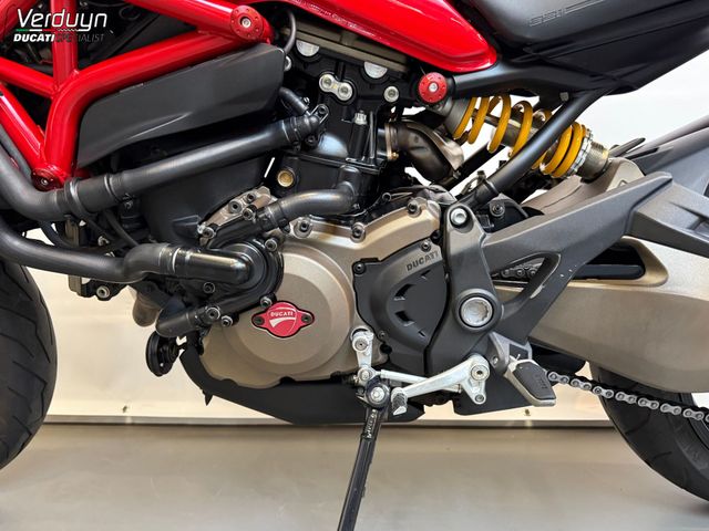 ducati - monster-821