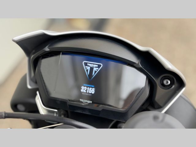 triumph - street-triple-765-r