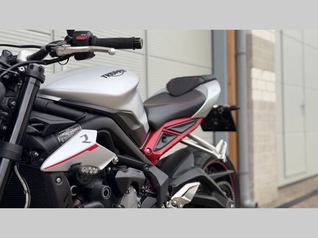triumph - street-triple-765-r