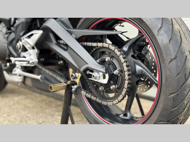 triumph - street-triple-765-r