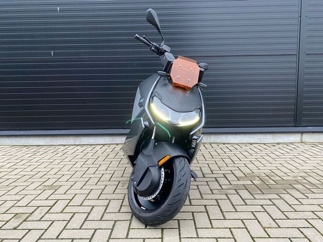 bmw - ce-04