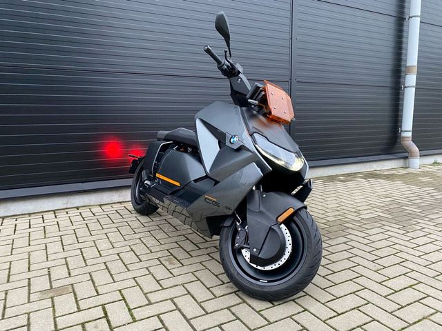 bmw - ce-04